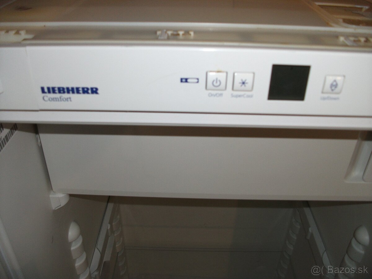 Pekná,zachovalá chladnička s mrazákom zn.LIEBHERR.