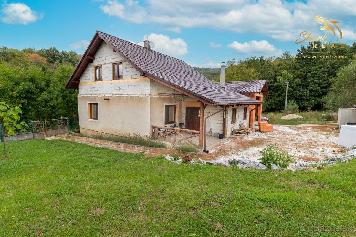 Priestranný dom v lone prírody