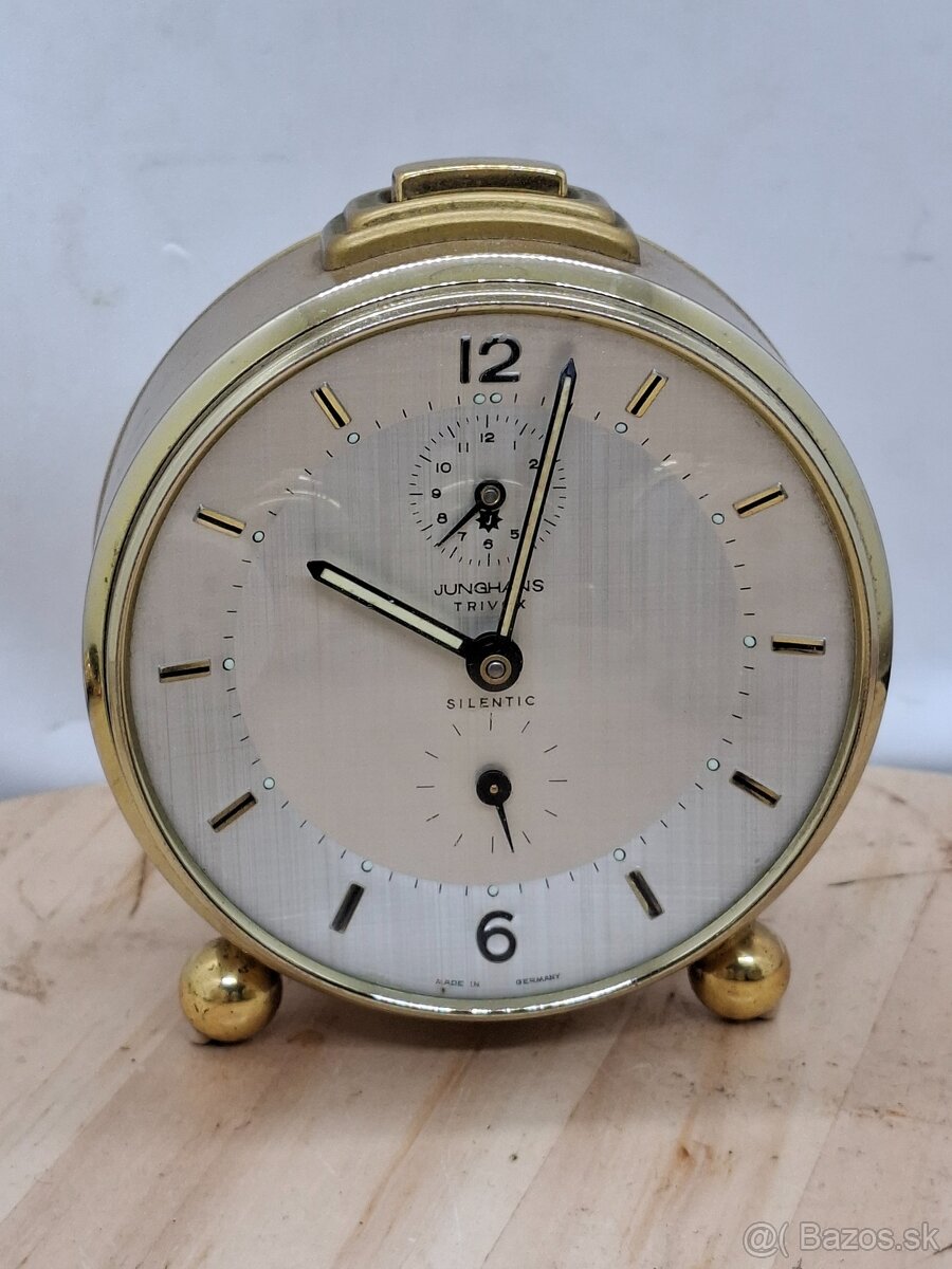 Predám funkčný budík JUNGHANS TRIVOX s predzvánaním zlatá fa