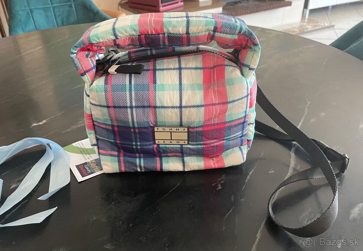Textilná kabelka Tommy Jeans,nová s visačkou,29€