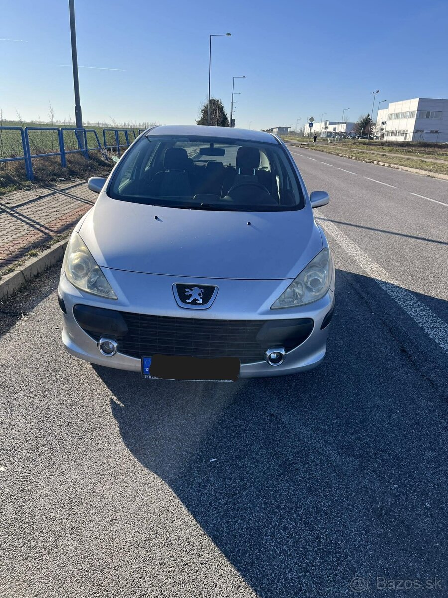 Peugeot 307 benzín