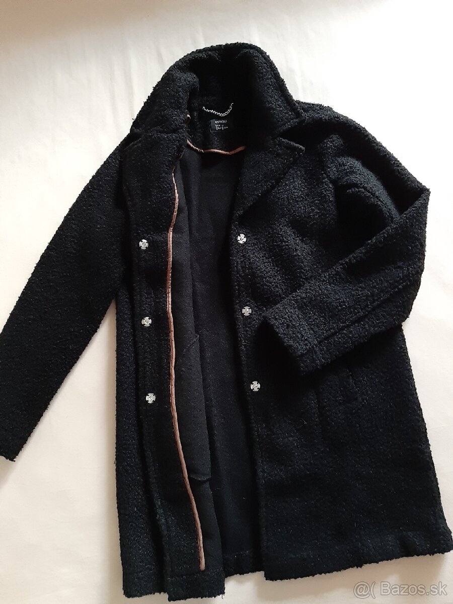 Dámsky čierny kabát