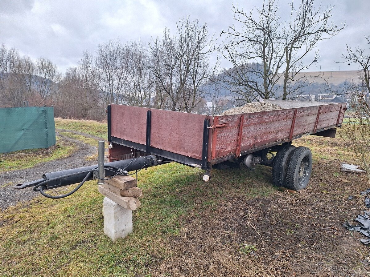 Vlečka za traktor
