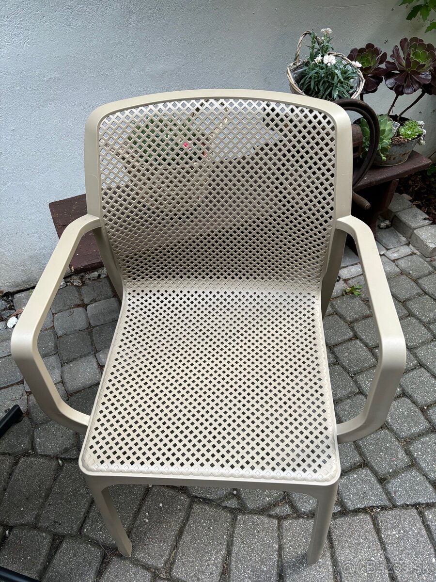 Stoličky na predaj