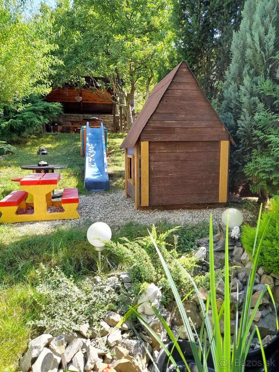 Záhradný drevený domček pre deti