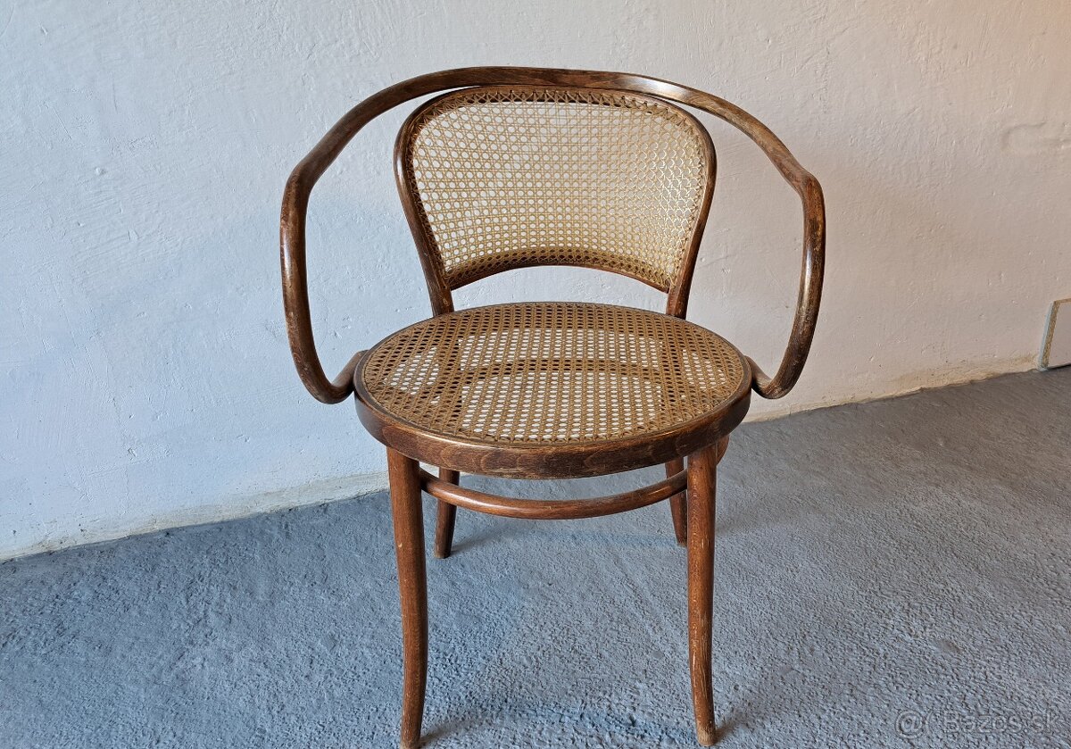 Stolicka, kreslo Thonet?