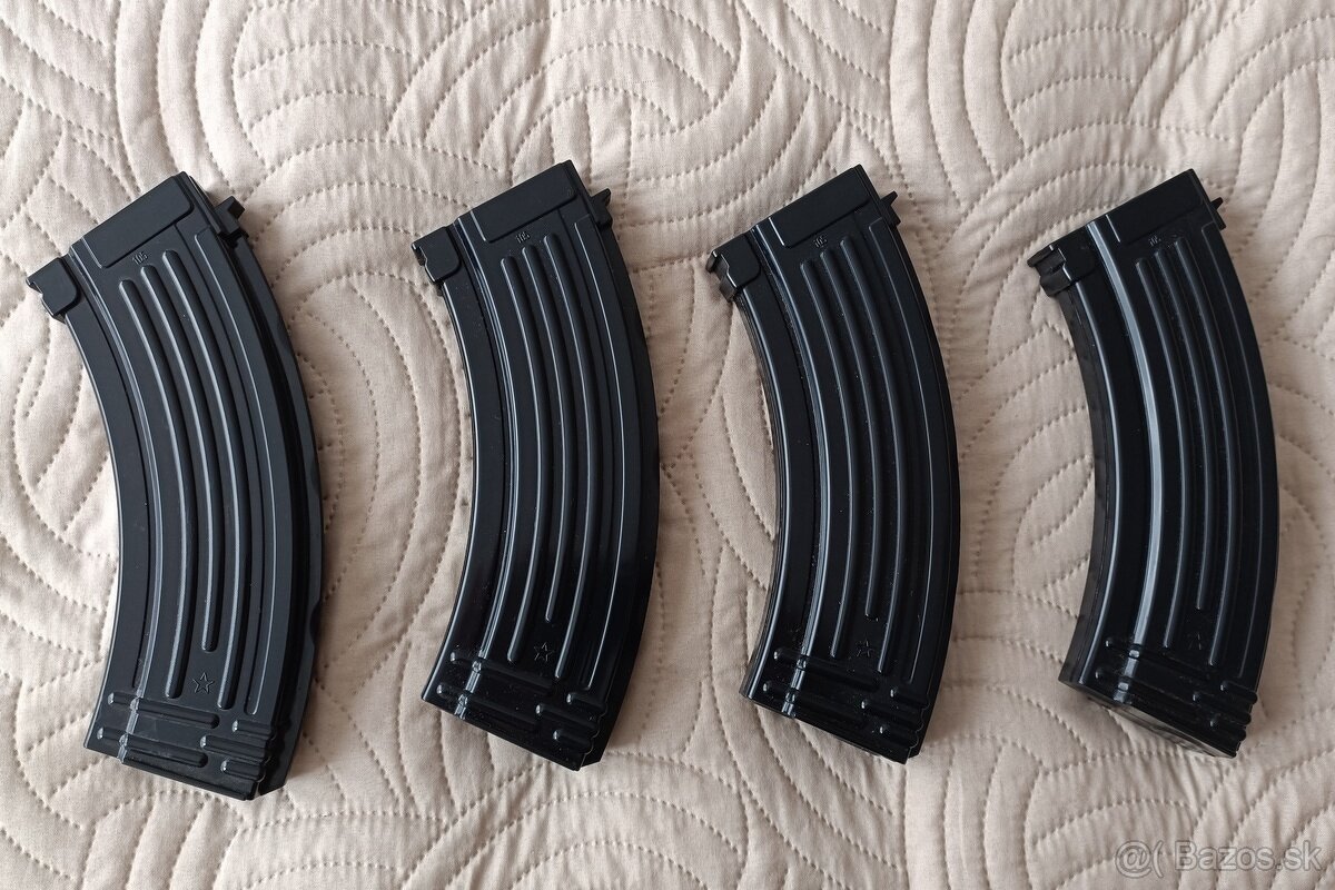 AS zasobniky AK47/M16