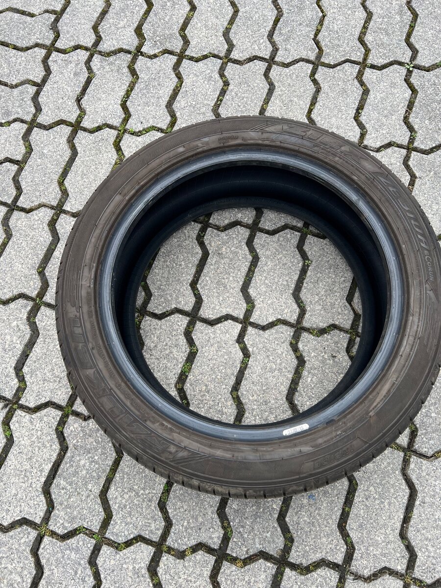 Letné pneumatiky 215/50/R18