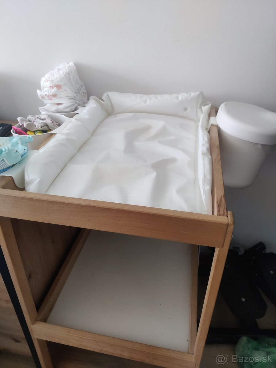 Prebaľovaci pultik IKEA Sniglar+ doplnky