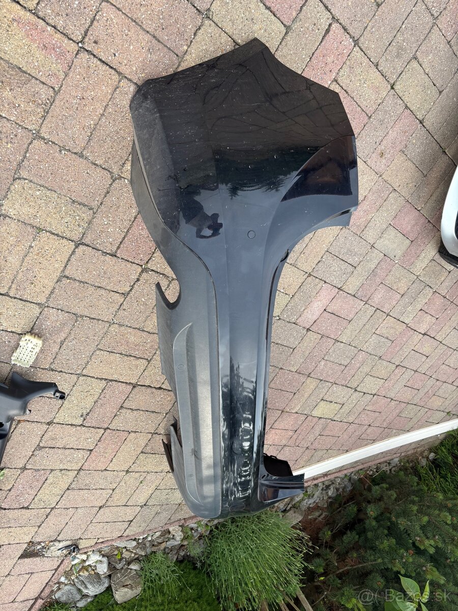 Zadný nárazník Volvo v60