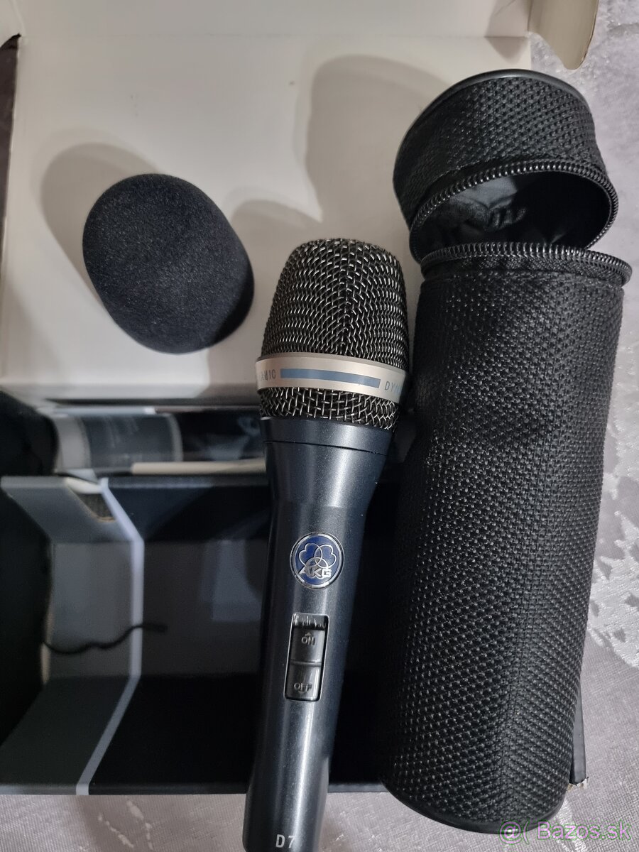 Akg d7s