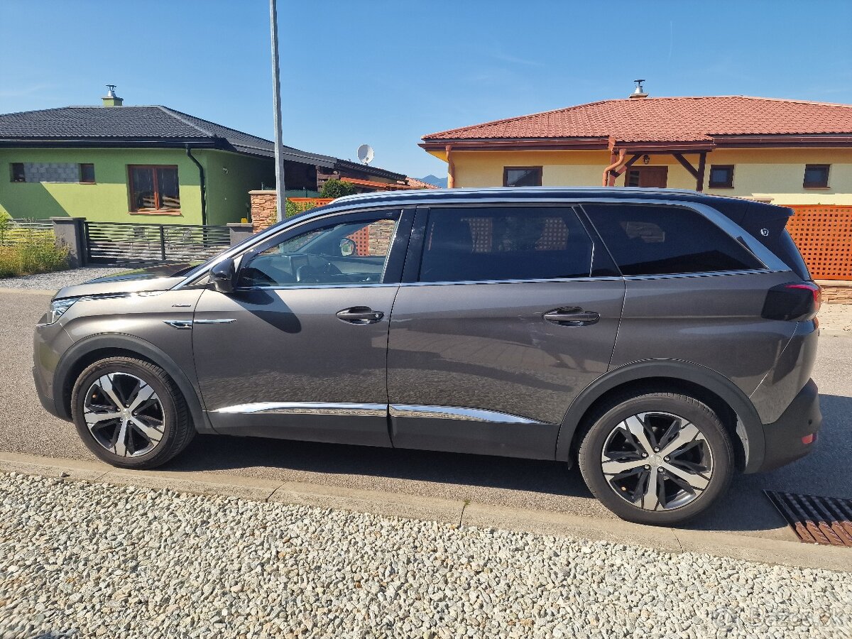 Predám Peugeot 5008 GT, FULL VÝBAVA, TOP STAV