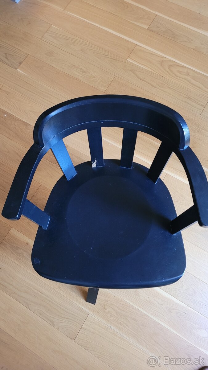 Otočná stolička IKEA Feodor