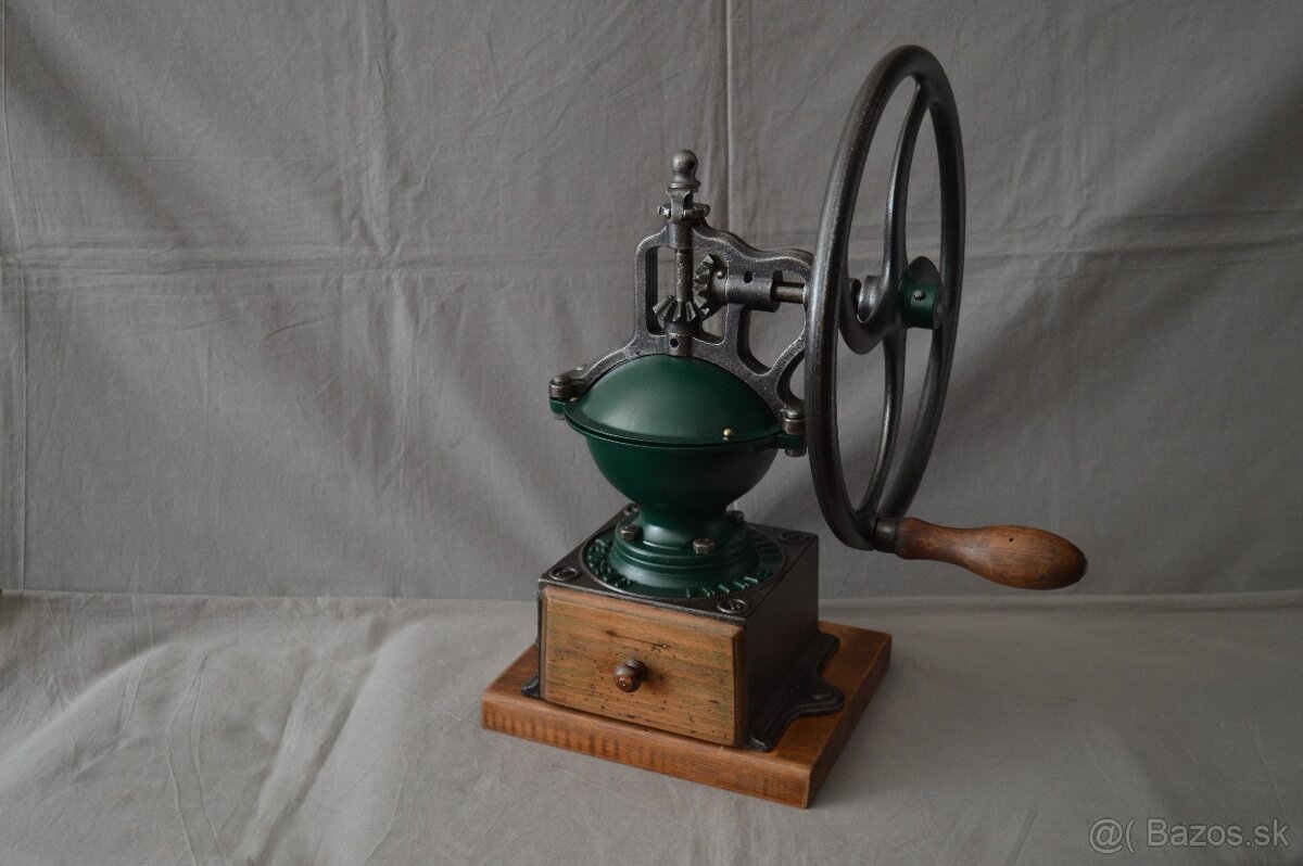 Mlynček na kávu Peugeot  A 1