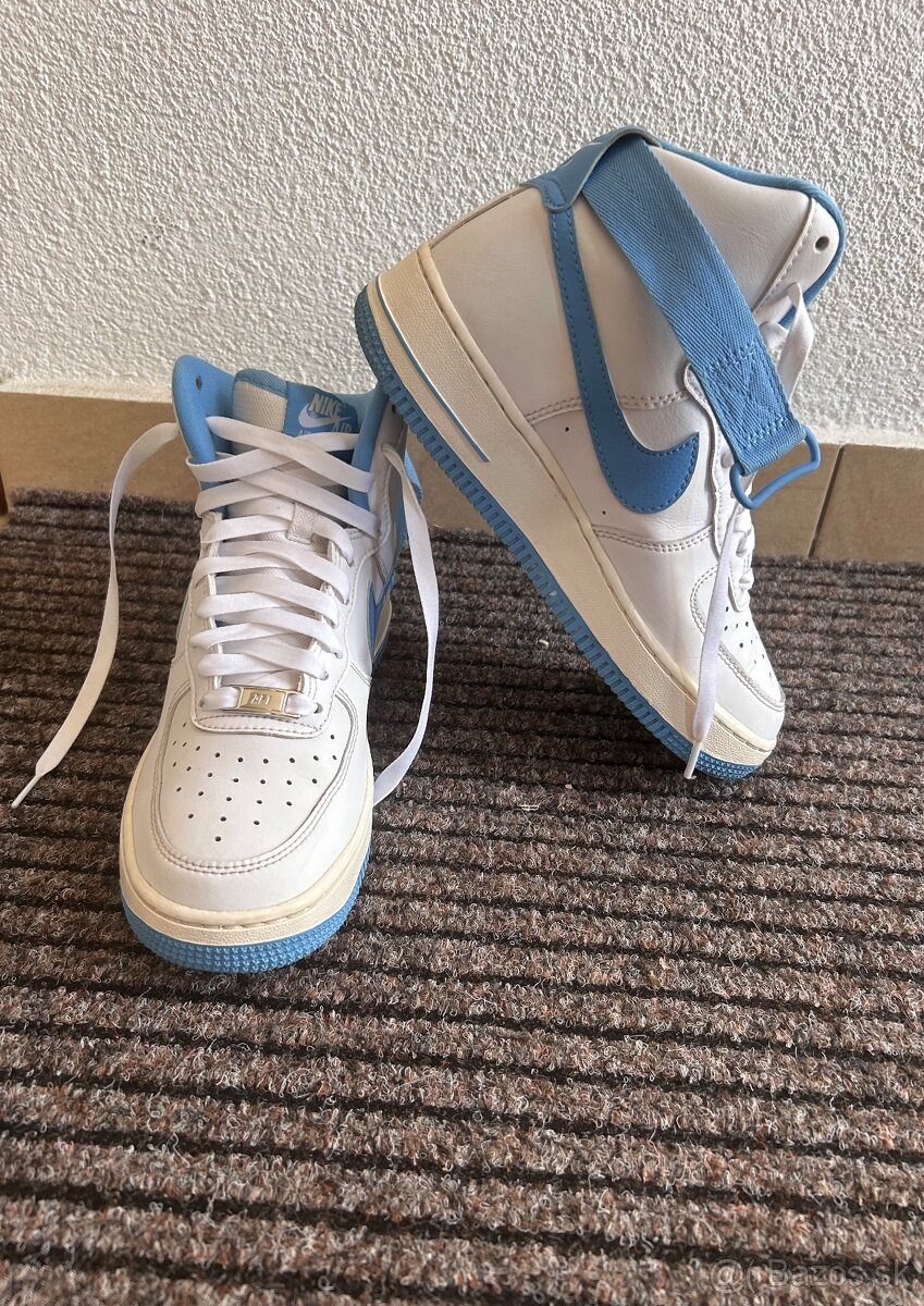 Nike WMNS Air Force 1 High OG QS