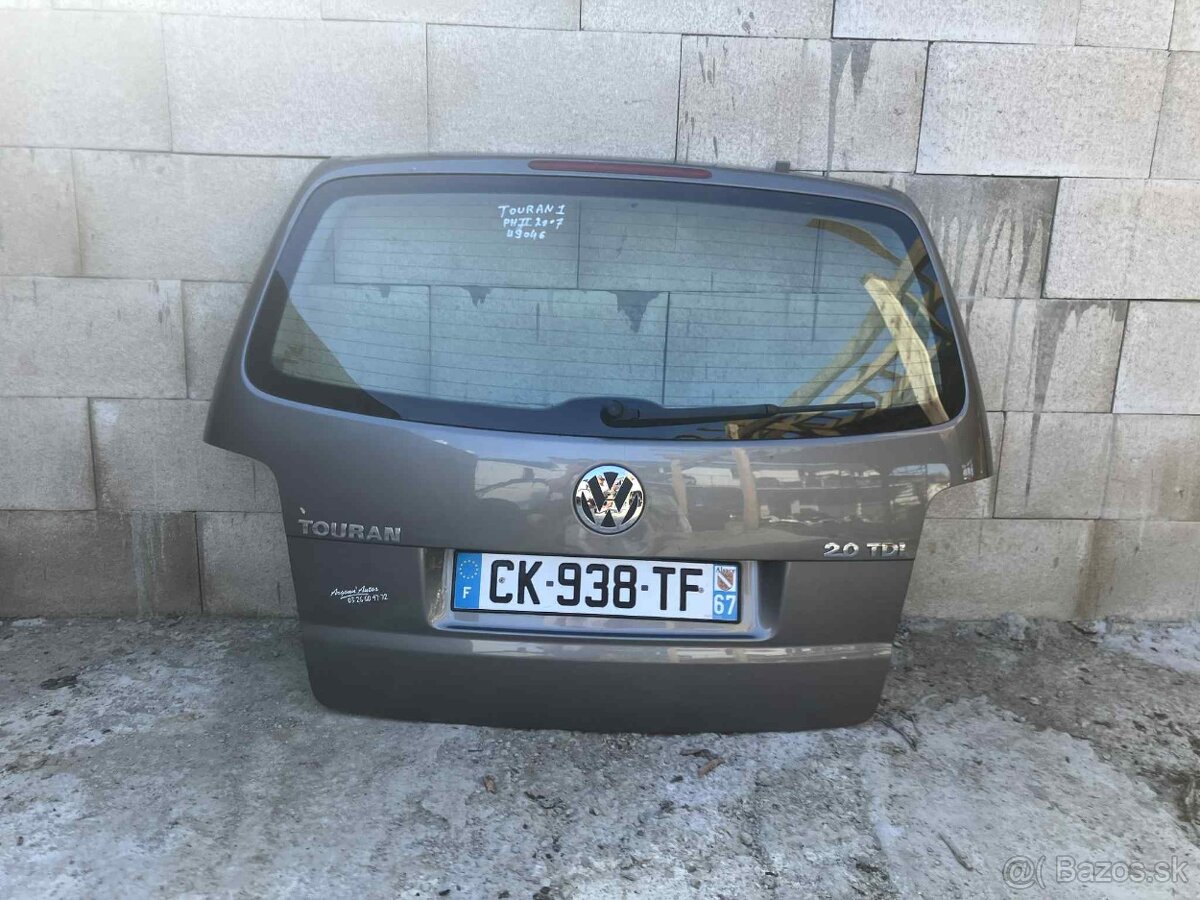 VW TOURAN I 03- ZADNÉ KUFROVÉ DVERE