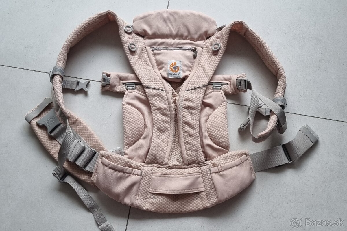 Ergobaby omni breeze