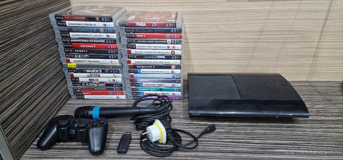 Predám PS3 Super Slim s hrami