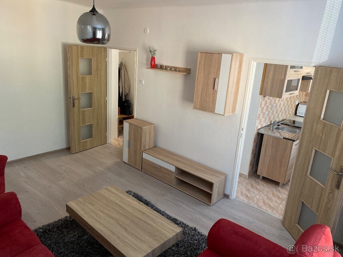 Prenájom 2-izb. bytu v Michalovciach
