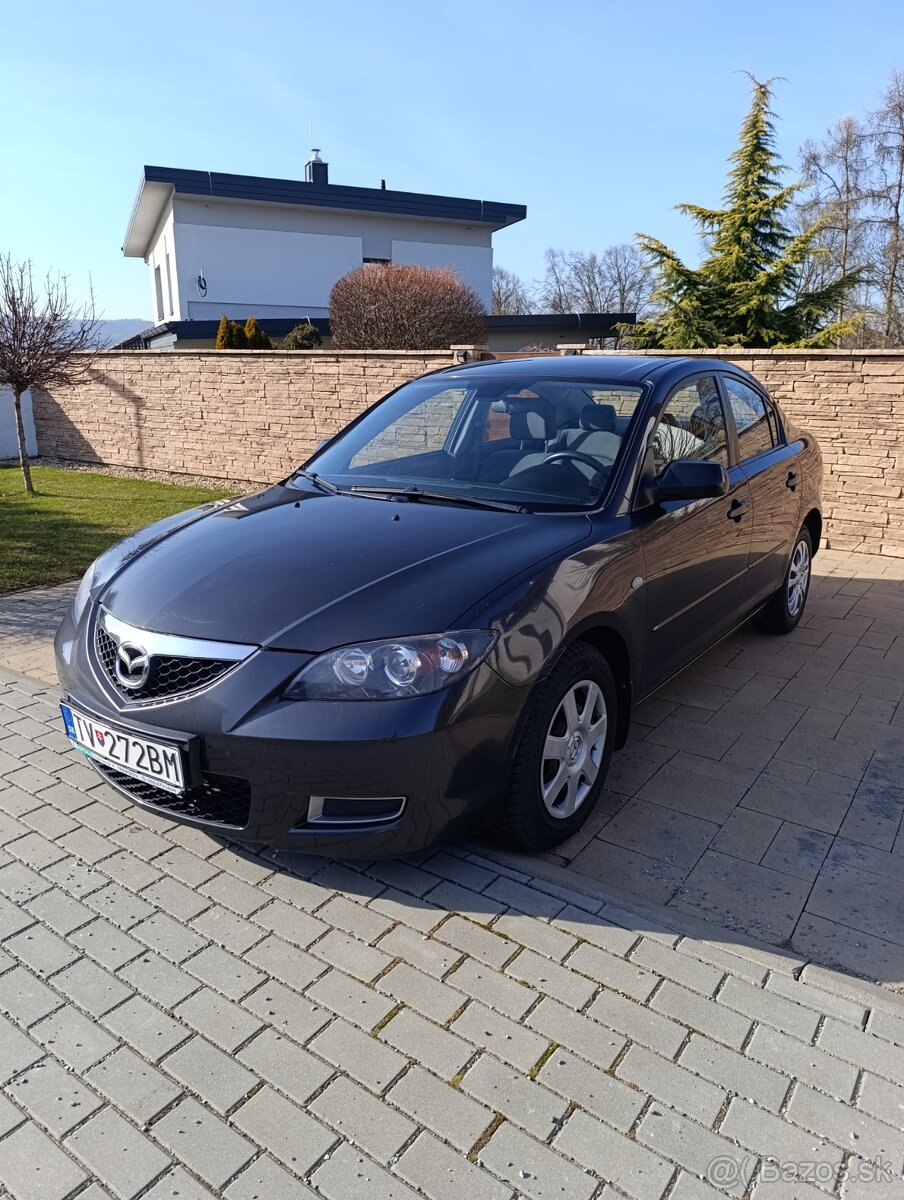 Mazda 3 sedan