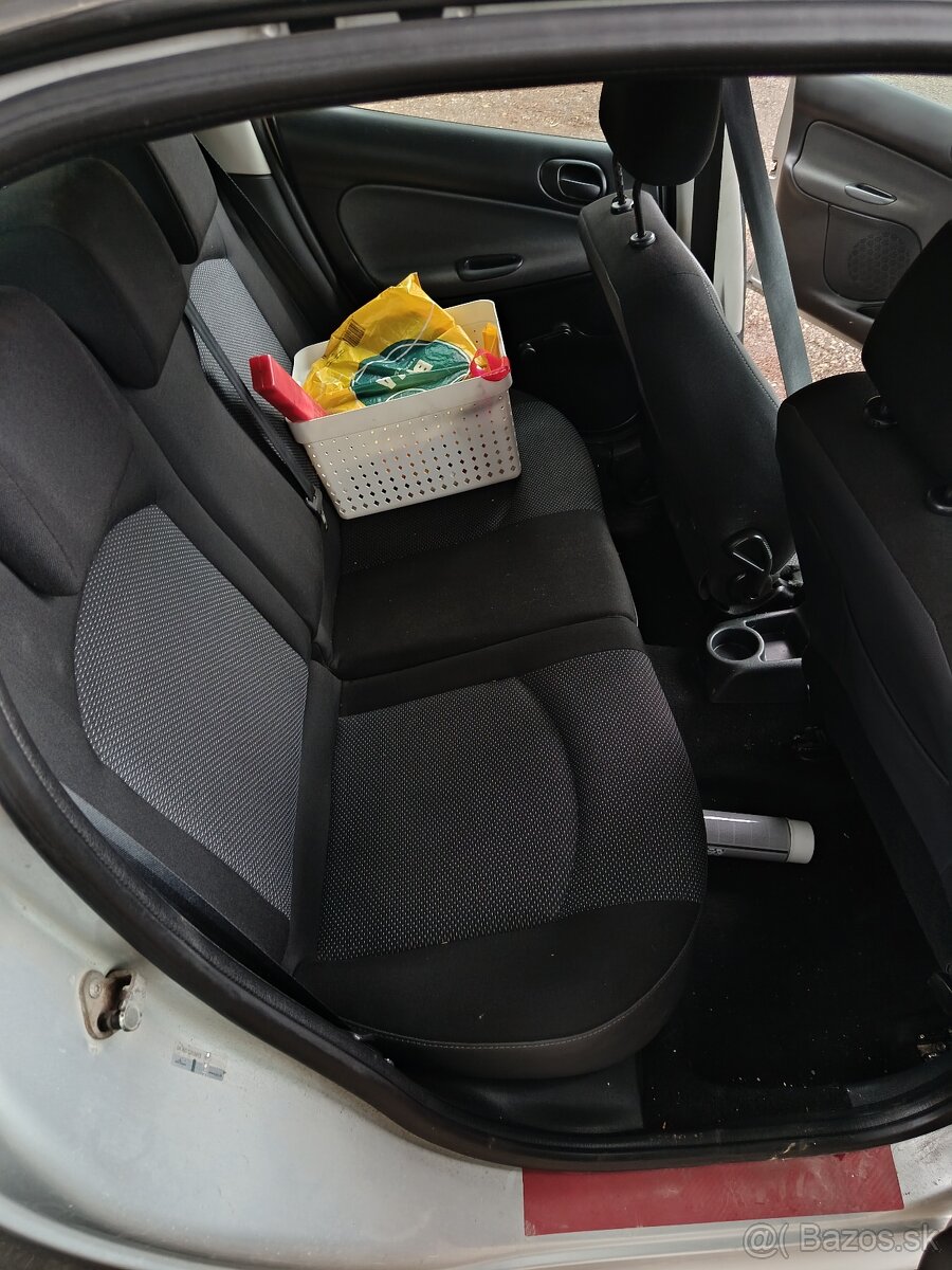 Peugeot 206 +