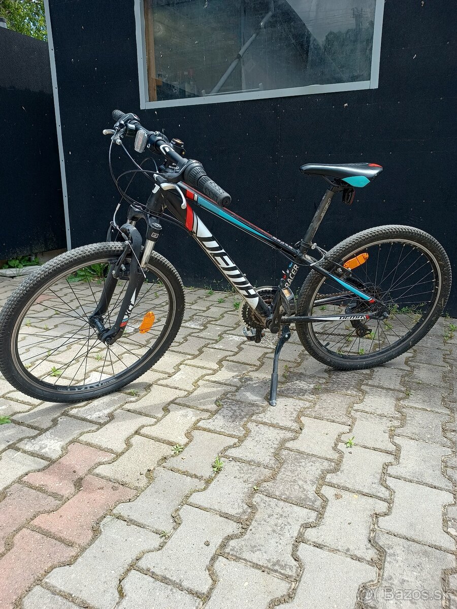 Dema Racer