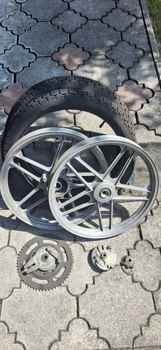 Predam hlinikove kola na moped