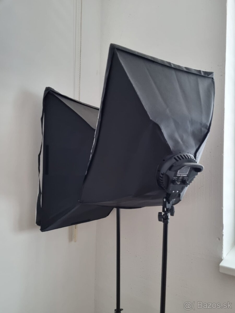 Štúdiový set - 2x softbox video svetlo + 2x statív