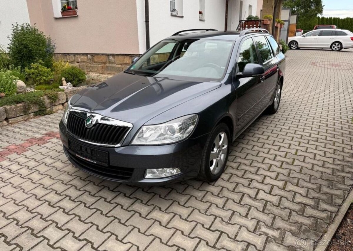 Škoda Octavia 1,6TDi Comfort pravidel.servis nafta manuál