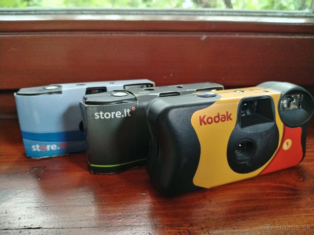 3x jednorazové fotoaparaty