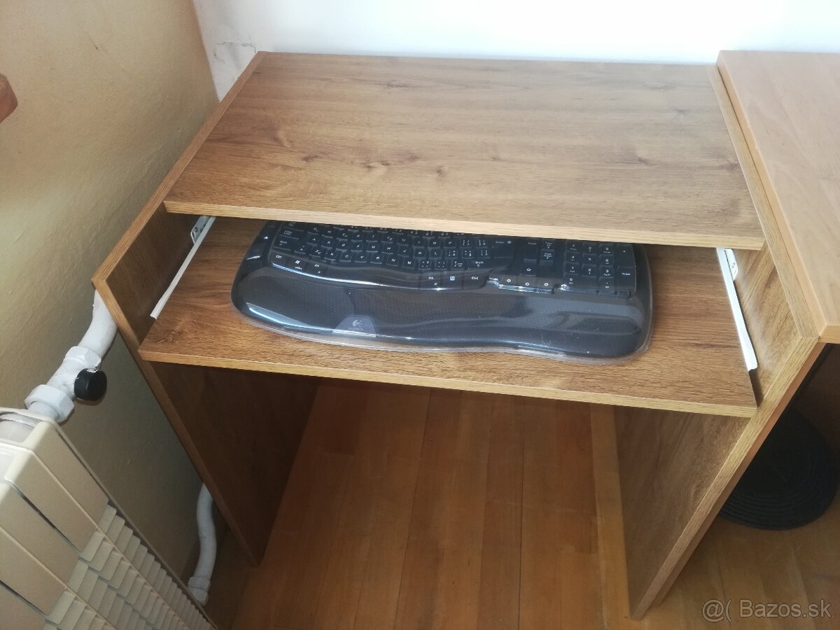 PISACI STOL A PC STOLIK PREDAM