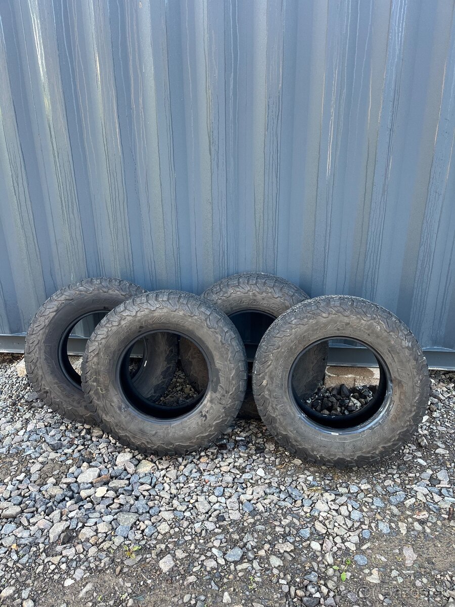 285/70r17