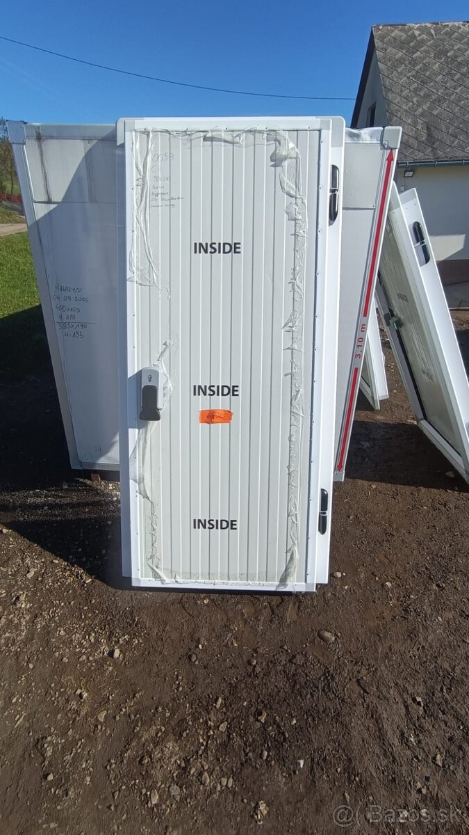 Dvere do chladiarne / Chladiarenské dvere / Mraziarenské dve