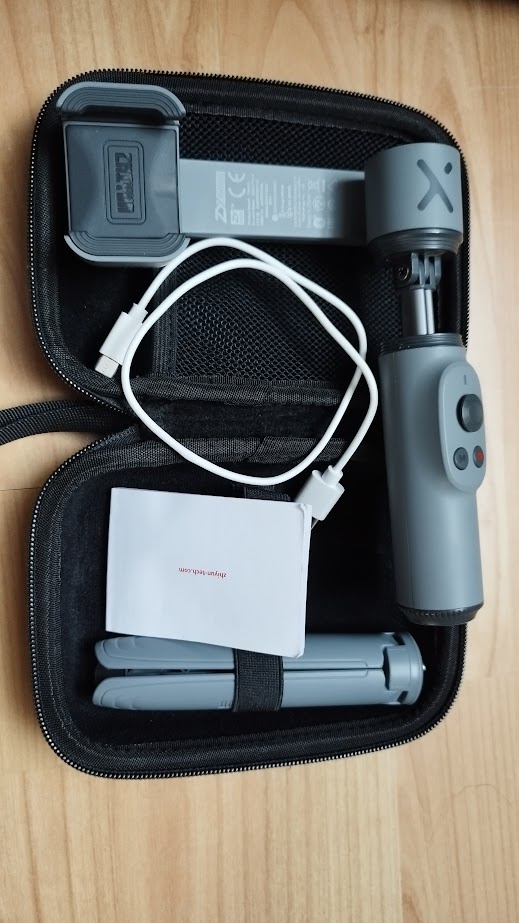 Predám nový stabilizátor/gimbal Zhiyun Smooth-X