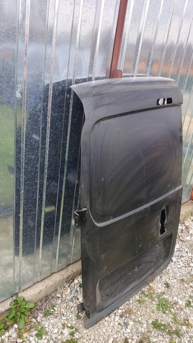 Peugeot Bipper ,Fiorino ,Nemo zadne ľave dvere