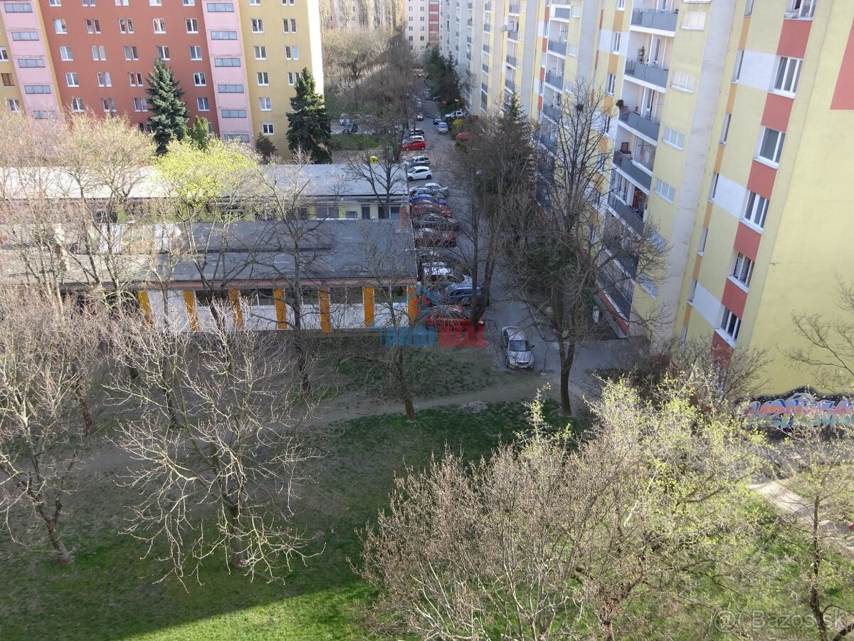 3-IZB zariadený byt RAČIANSKÁ oproti FIGARO