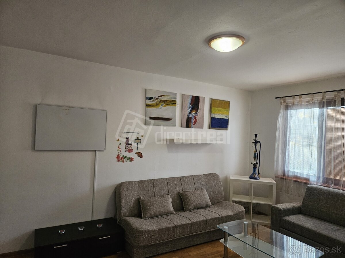 Prenájom - 4-izb. - Veľký priestranný byt v centre…