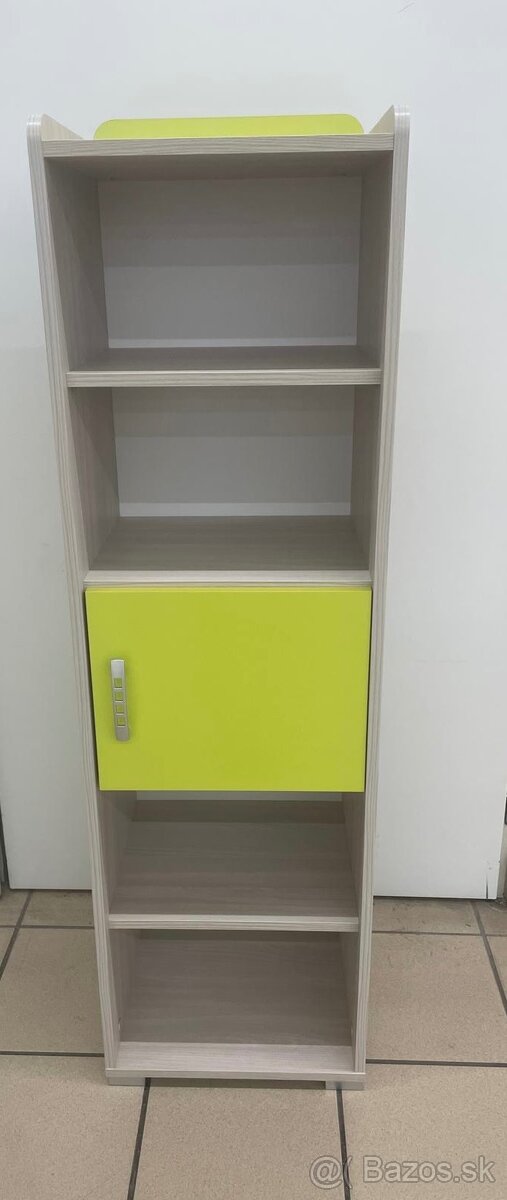 Regál skriňa dekor