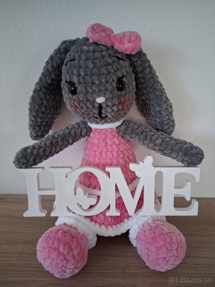 Háčkovaná hračka- zajačica