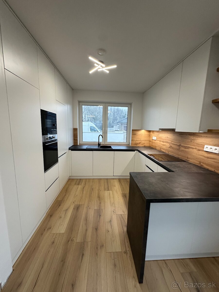 Na predaj krásna zariadená 4 izbová novostavba v Dun. Strede