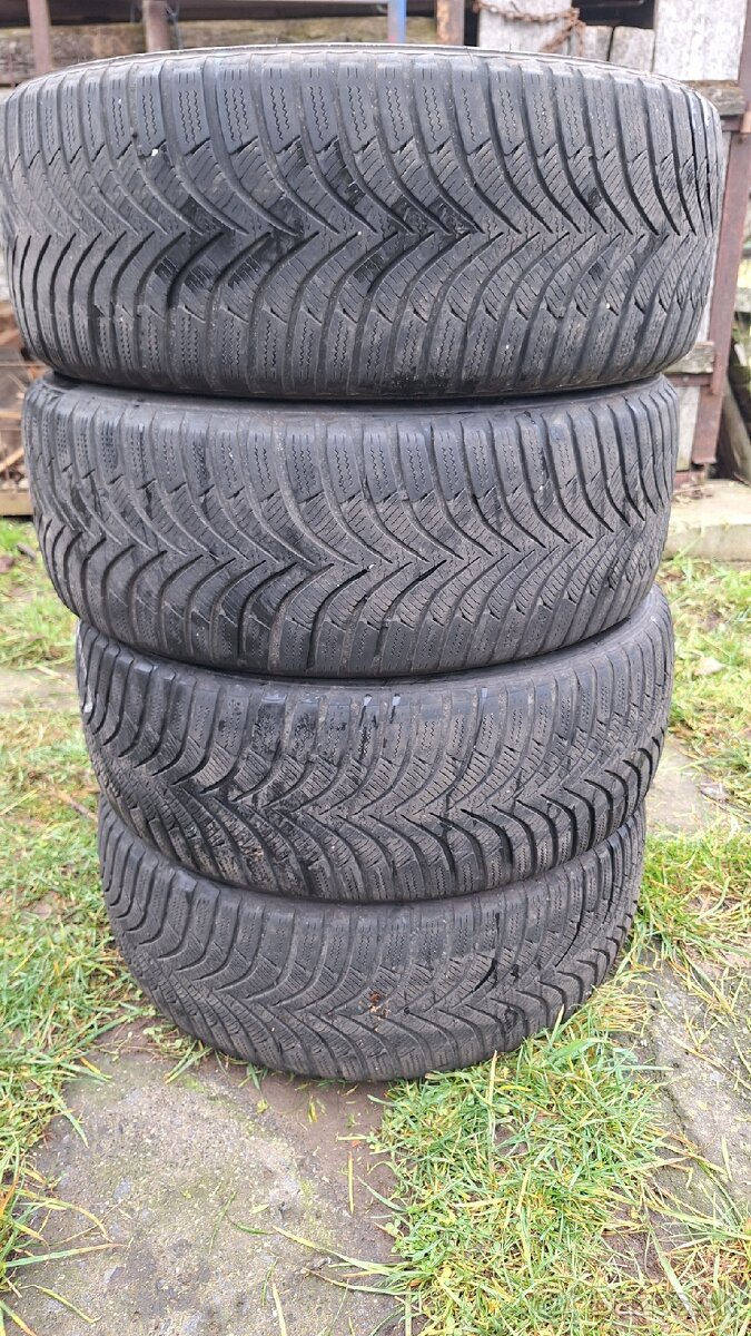 Zimné pneu 205/55/R16 Hankook