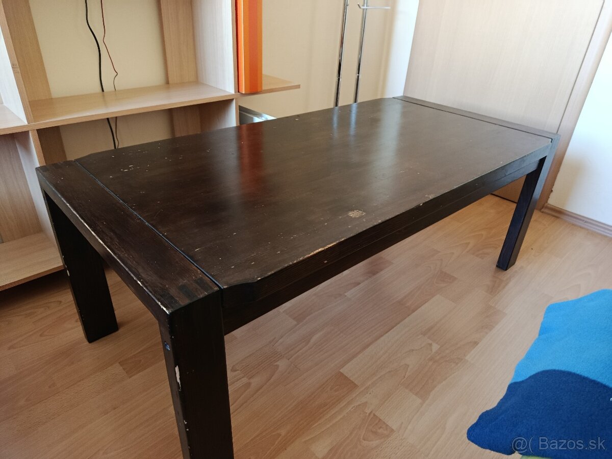 Konferenčný stolík