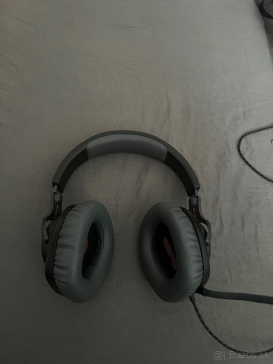 Predám JBL Quantum 100