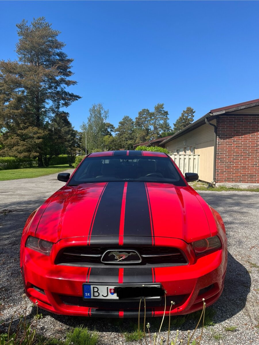 Ford mustang 3.7 V6 2014