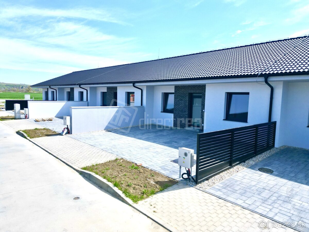 Skolaudované 5 novostavieb v Šúrovciach na predaj
