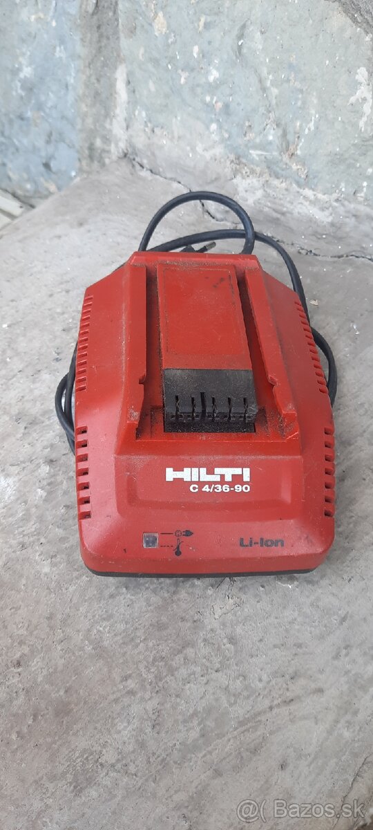 Hilti nabíjačka