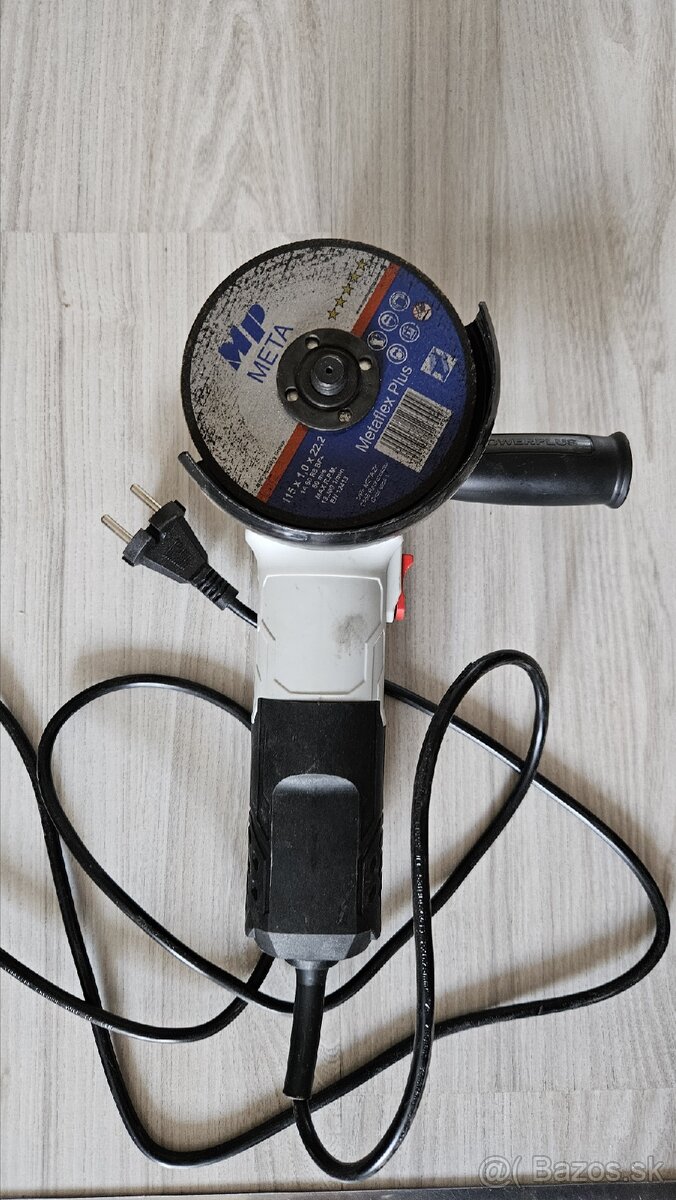 Bruska PowerPlus POWC3010