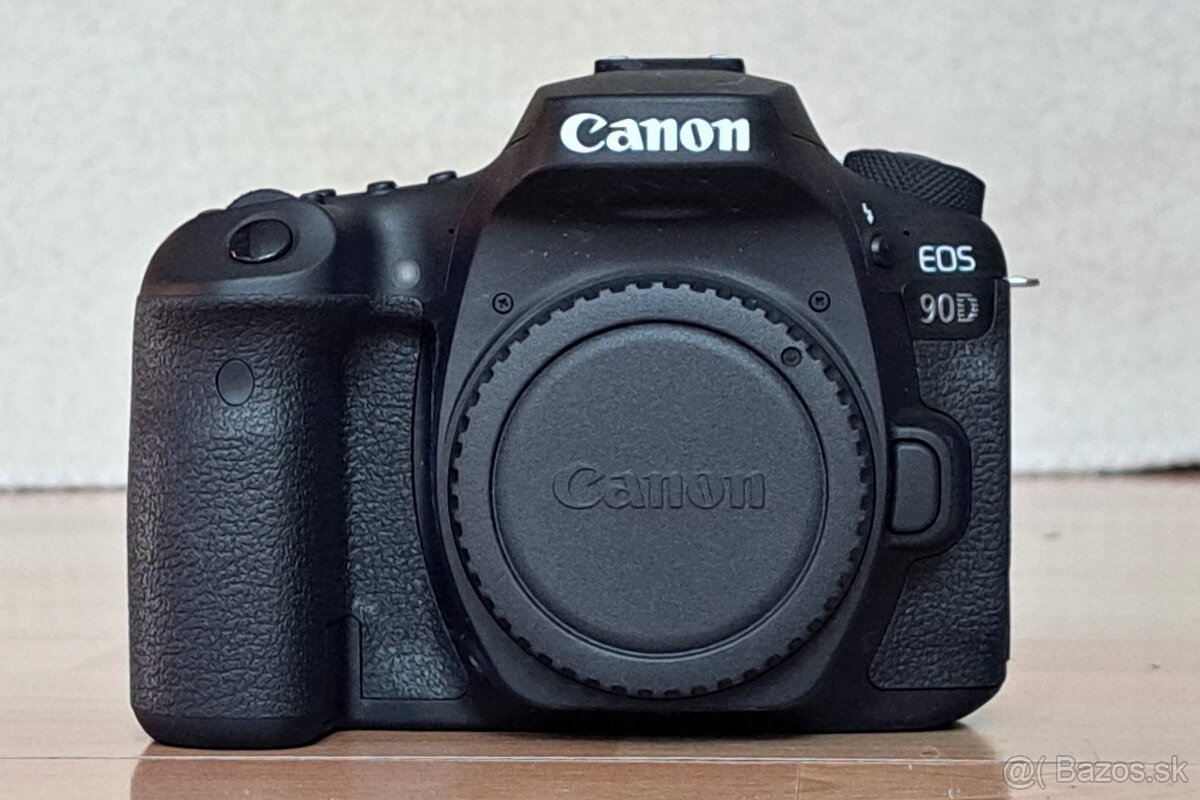 Canon EOS 90D