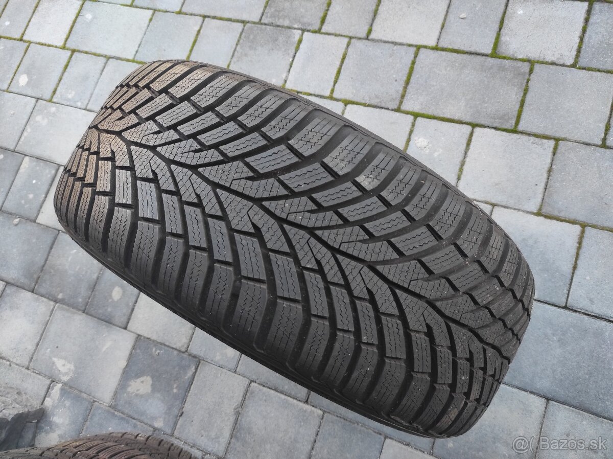 Zimná pneumatika 225/45 R17 Continental 1ks