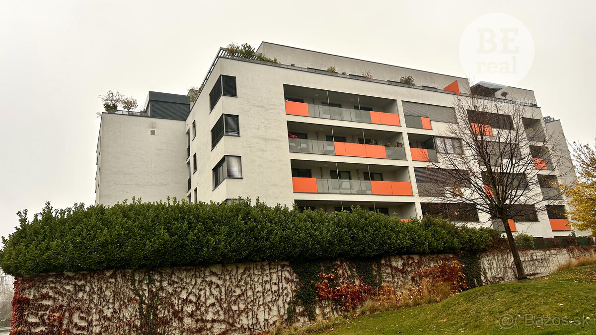 Na predaj parkovacie miesto v garáži v projekte Malé Krasňan